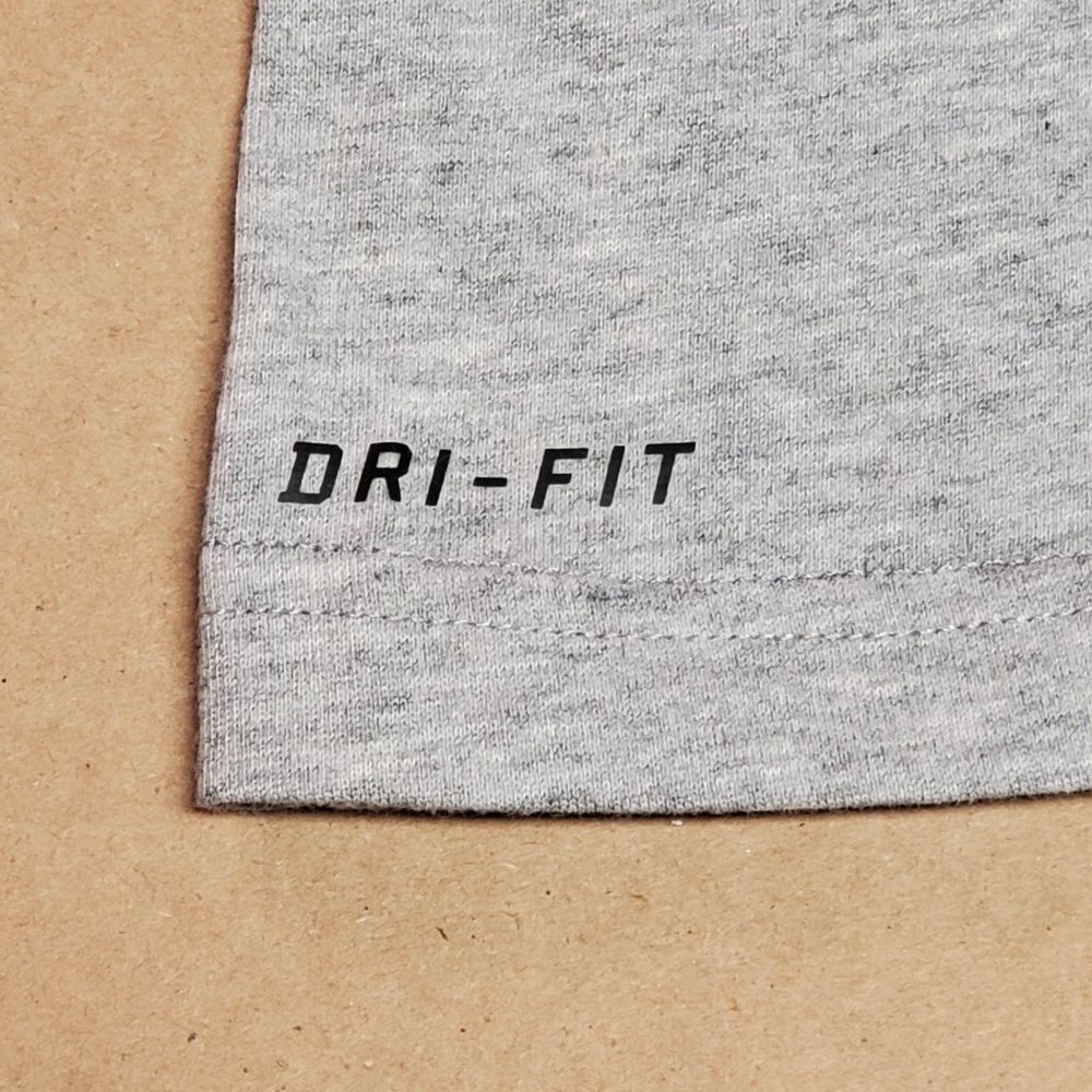 Nike Dri-FIT Tee Size Small Grey - Picture 5 of 10